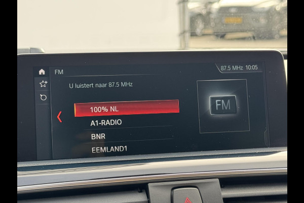BMW 3 Serie Touring 318i Edition Luxury Line Purity Executive NL-AUTO | LEDER | STOELVERWARMING | NAVI