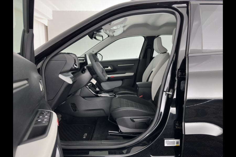 Citroën ë-C3 Max 113pk 44 kWh [3-Fase-11kW ] {SoH-90%} (INCL.BTW) *FULL-LED | NAVI-FULLMAP | CAMERA | COMFORT-SEATS | PRIVACY-GLASS | CARPLAY | DAB | ECC | PDC | CRUISE | 17''ALU*