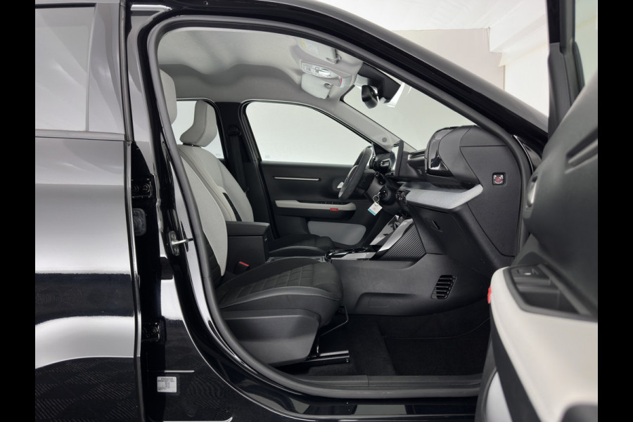Citroën ë-C3 Max 113pk 44 kWh [3-Fase-11kW ] {SoH-90%} (INCL.BTW) *FULL-LED | NAVI-FULLMAP | CAMERA | COMFORT-SEATS | PRIVACY-GLASS | CARPLAY | DAB | ECC | PDC | CRUISE | 17''ALU*