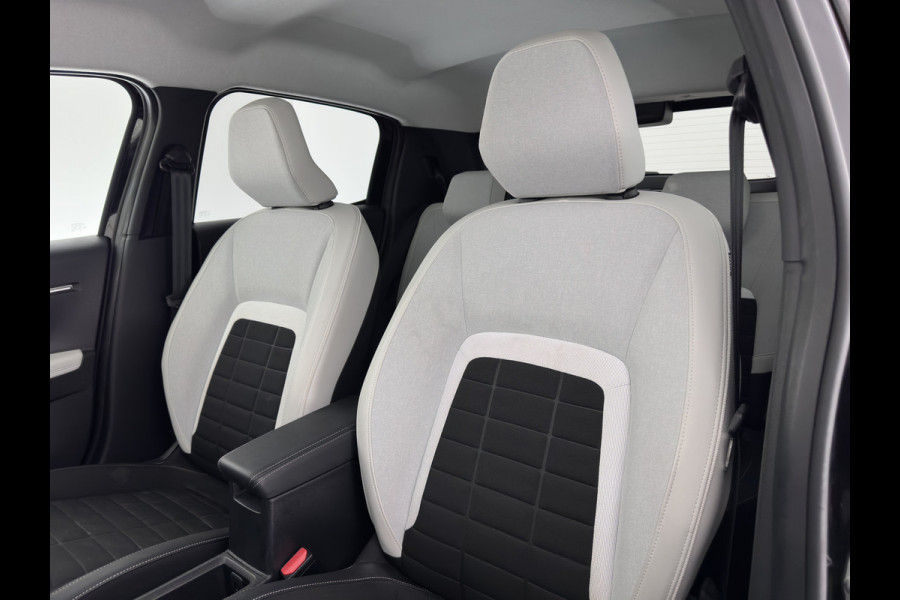 Citroën ë-C3 Max 113pk 44 kWh [3-Fase-11kW ] {SoH-90%} (INCL.BTW) *FULL-LED | NAVI-FULLMAP | CAMERA | COMFORT-SEATS | PRIVACY-GLASS | CARPLAY | DAB | ECC | PDC | CRUISE | 17''ALU*