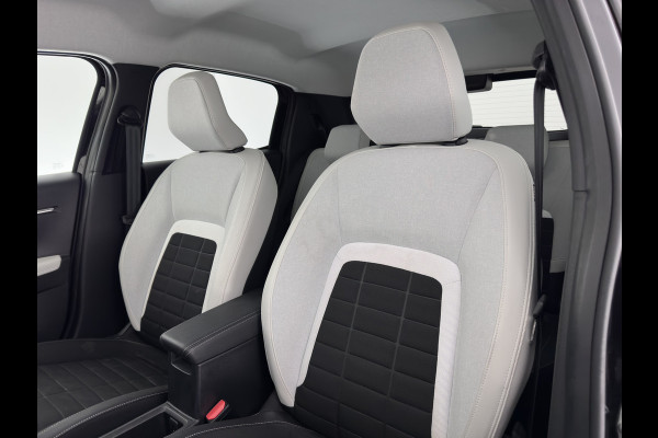 Citroën ë-C3 Max 113pk 44 kWh [3-Fase-11kW ] {SoH-90%} (INCL.BTW) *FULL-LED | NAVI-FULLMAP | CAMERA | COMFORT-SEATS | PRIVACY-GLASS | CARPLAY | DAB | ECC | PDC | CRUISE | 17''ALU*