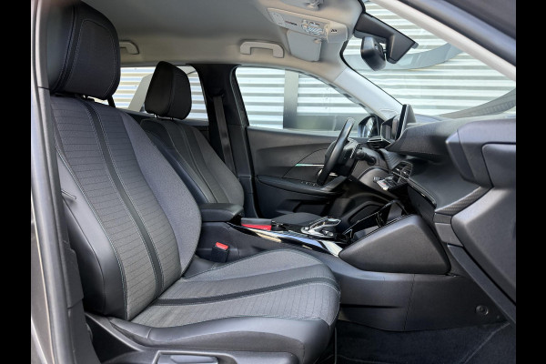 Peugeot 2008 1.2 PureTech Allure Pack 2e Eigenaar|Camera|Trekhaak|Carplay|Stoelverwarming|i- Cockpit|D-riem vv in 2025|Cruise|APK tot 07-2027
