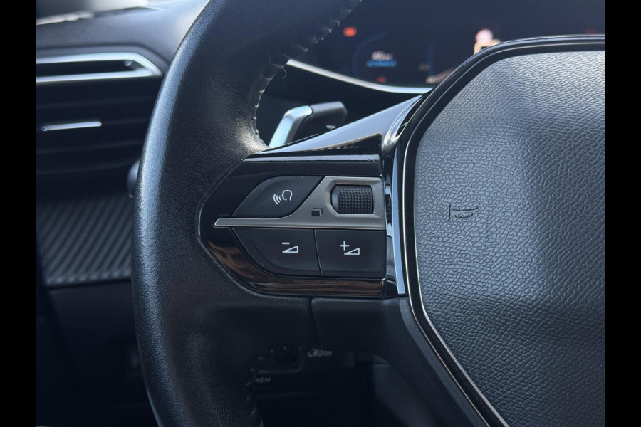 Peugeot 2008 1.2 PureTech Allure Pack 2e Eigenaar|Camera|Trekhaak|Carplay|Stoelverwarming|i- Cockpit|D-riem vv in 2025|Cruise|APK tot 07-2027