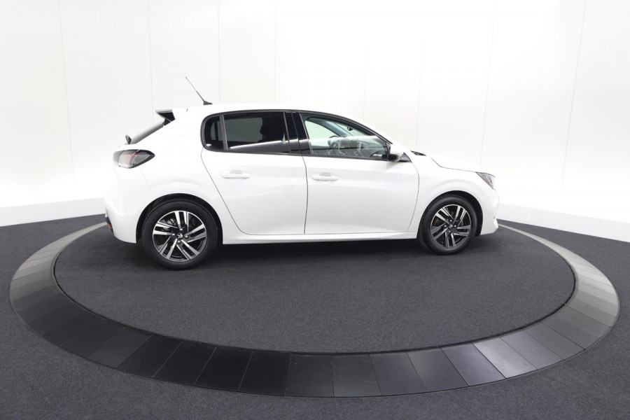 Peugeot 208 PureTech 100 Allure | Afneembare Trekhaak | Camera | Apple Carplay | Parkeersensoren