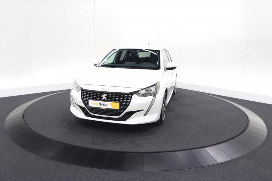 Peugeot 208 PureTech 100 Allure | Afneembare Trekhaak | Camera | Apple Carplay | Parkeersensoren