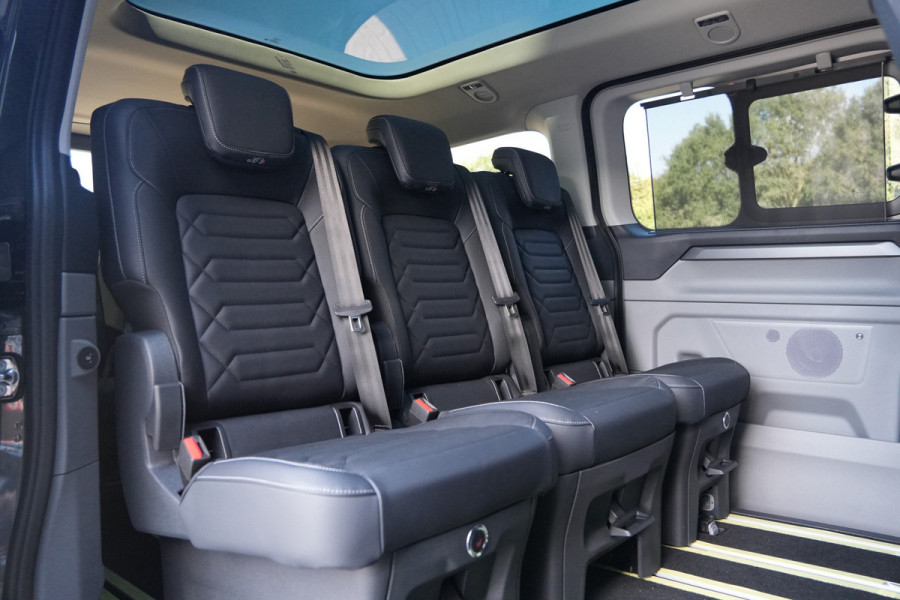 Ford Tourneo Custom 340 2.5 PHEV L2H1 Titanium X 232pk | ACC | Pano | B&O | Elek. schuifdeuren | 360 camera | Elek-Trekhaak | Prijs excl. BTW