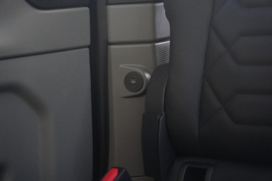 Ford Tourneo Custom 340 2.5 PHEV L2H1 Titanium X 232pk | ACC | Pano | B&O | Elek. schuifdeuren | 360 camera | Elek-Trekhaak | Prijs excl. BTW
