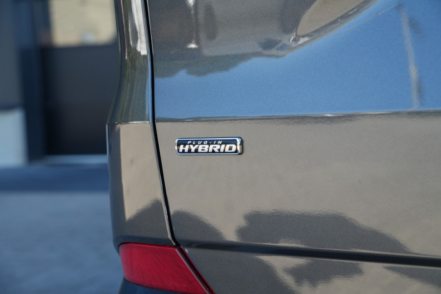 Ford Tourneo Custom 340 2.5 PHEV L2H1 Titanium X 232pk | ACC | Pano | B&O | Elek. schuifdeuren | 360 camera | Elek-Trekhaak | Prijs excl. BTW