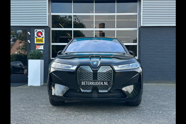 BMW iX xDrive40 Executive, BTW, Pano, Head-Up, Luchtvering, IAS, NAP