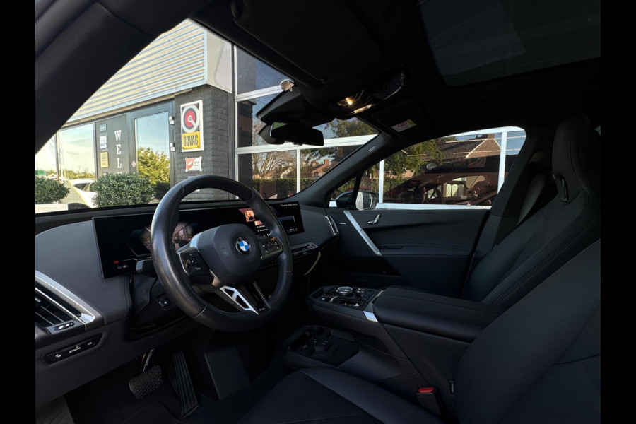 BMW iX xDrive40 Executive, BTW, Pano, Head-Up, Luchtvering, IAS, NAP