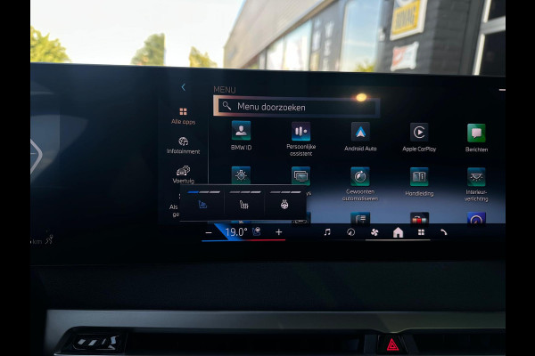 BMW iX xDrive40 Executive, BTW, Pano, Head-Up, Luchtvering, IAS, NAP