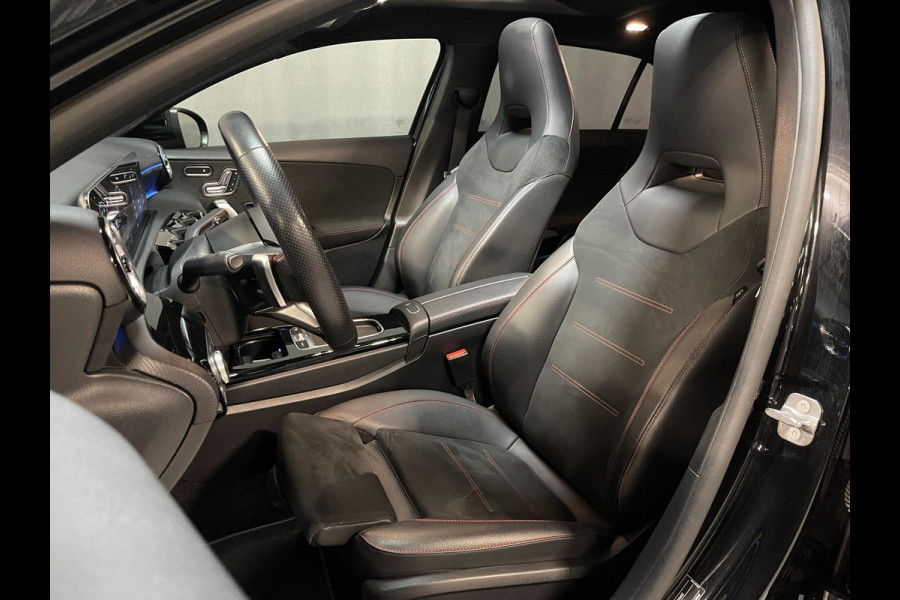 Mercedes-Benz A-Klasse 250 e AMG Line 18"/SOH 93%/Panoramadak/Head-up/Memory l+r/Stoel + stuurverwarming/Matrix LED/360 camera/Keyless/Dodehoek/Apple Carplay & Android Auto