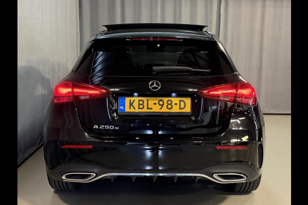 Mercedes-Benz A-Klasse 250 e AMG Line 18"/SOH 93%/Panoramadak/Head-up/Memory l+r/Stoel + stuurverwarming/Matrix LED/360 camera/Keyless/Dodehoek/Apple Carplay & Android Auto