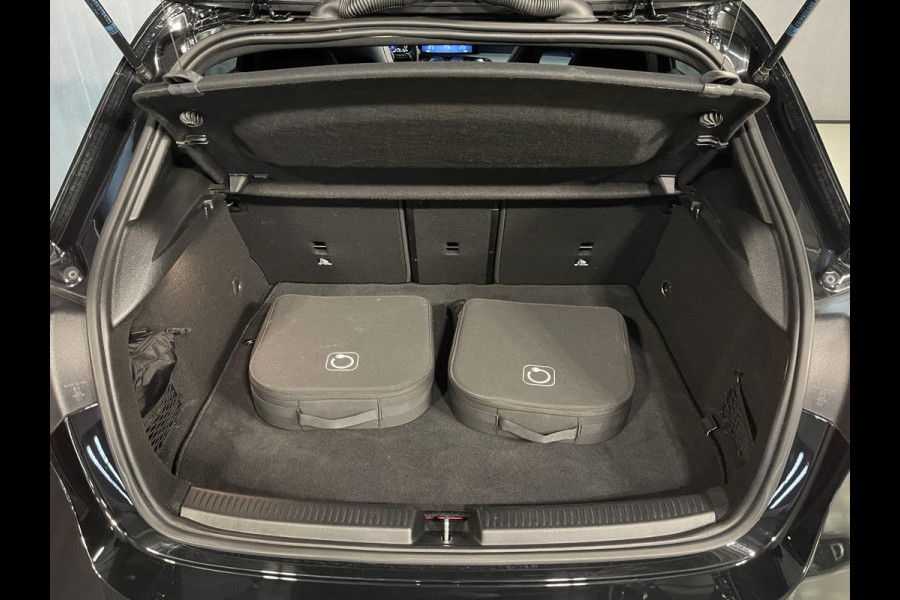 Mercedes-Benz A-Klasse 250 e AMG Line 18"/SOH 93%/Panoramadak/Head-up/Memory l+r/Stoel + stuurverwarming/Matrix LED/360 camera/Keyless/Dodehoek/Apple Carplay & Android Auto