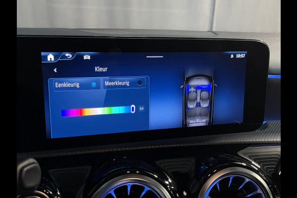 Mercedes-Benz A-Klasse 250 e AMG Line 18"/SOH 93%/Panoramadak/Head-up/Memory l+r/Stoel + stuurverwarming/Matrix LED/360 camera/Keyless/Dodehoek/Apple Carplay & Android Auto