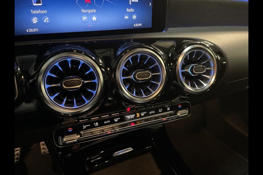 Mercedes-Benz A-Klasse 250 e AMG Line 18"/SOH 93%/Panoramadak/Head-up/Memory l+r/Stoel + stuurverwarming/Matrix LED/360 camera/Keyless/Dodehoek/Apple Carplay & Android Auto