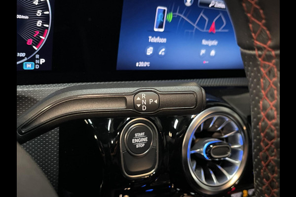 Mercedes-Benz A-Klasse 250 e AMG Line 18"/SOH 93%/Panoramadak/Head-up/Memory l+r/Stoel + stuurverwarming/Matrix LED/360 camera/Keyless/Dodehoek/Apple Carplay & Android Auto