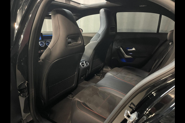 Mercedes-Benz A-Klasse 250 e AMG Line 18"/SOH 93%/Panoramadak/Head-up/Memory l+r/Stoel + stuurverwarming/Matrix LED/360 camera/Keyless/Dodehoek/Apple Carplay & Android Auto