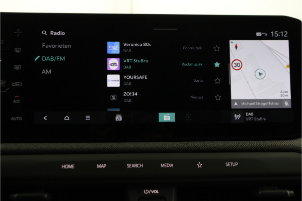 Kia EV3 Plus 81.4 kWh - Stoel/stuurwiel verwarming - Adaptieve Cruisecontrole - LED lampen - Fabrieksgarantie tot 04-2032