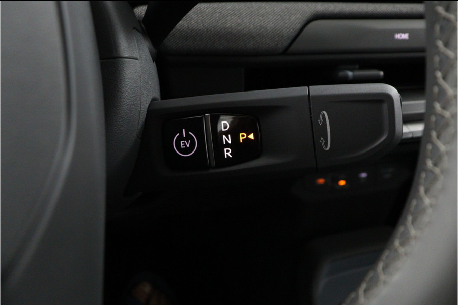 Kia EV3 Plus 81.4 kWh - Stoel/stuurwiel verwarming - Adaptieve Cruisecontrole - LED lampen - Fabrieksgarantie tot 04-2032
