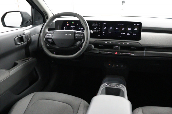 Kia EV3 Plus 81.4 kWh - Stoel/stuurwiel verwarming - Adaptieve Cruisecontrole - LED lampen - Fabrieksgarantie tot 04-2032
