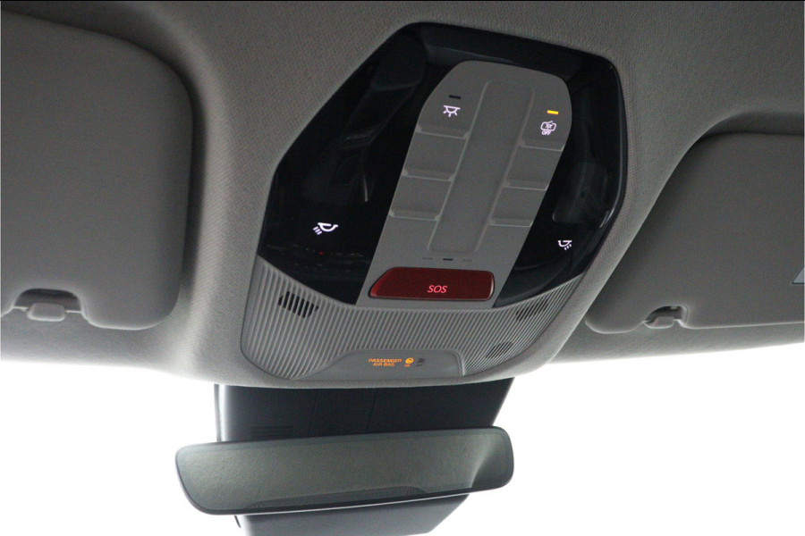 Kia EV3 Plus 81.4 kWh - Stoel/stuurwiel verwarming - Adaptieve Cruisecontrole - LED lampen - Fabrieksgarantie tot 04-2032