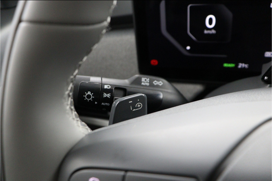 Kia EV3 Plus 81.4 kWh - Stoel/stuurwiel verwarming - Adaptieve Cruisecontrole - LED lampen - Fabrieksgarantie tot 04-2032