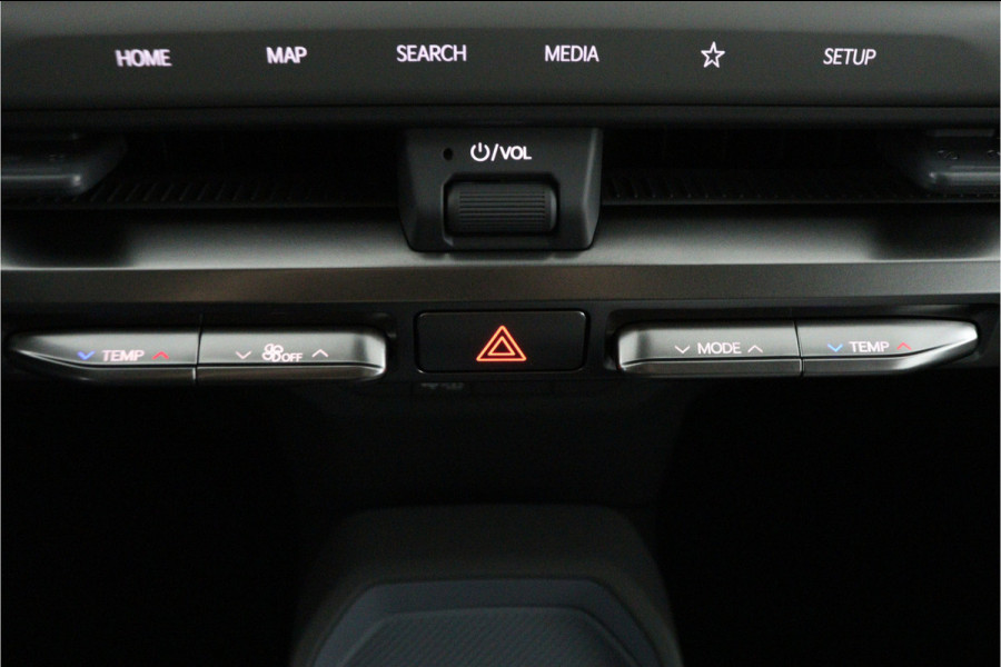Kia EV3 Plus 81.4 kWh - Stoel/stuurwiel verwarming - Adaptieve Cruisecontrole - LED lampen - Fabrieksgarantie tot 04-2032