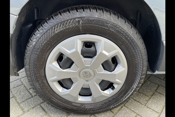Renault Trafic 150pk L2H1 Grand Luxury (Trekhaak - Camera - LED - 9 pers - Navigatie - Apple Carplay - Keyless Entry - Airco - Parkeersensoren