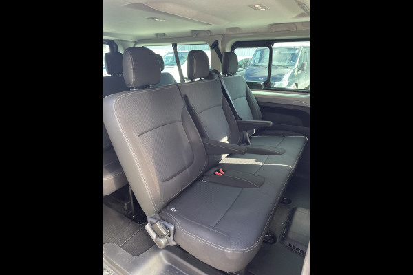 Renault Trafic 150pk L2H1 Grand Luxury (Trekhaak - Camera - LED - 9 pers - Navigatie - Apple Carplay - Keyless Entry - Airco - Parkeersensoren