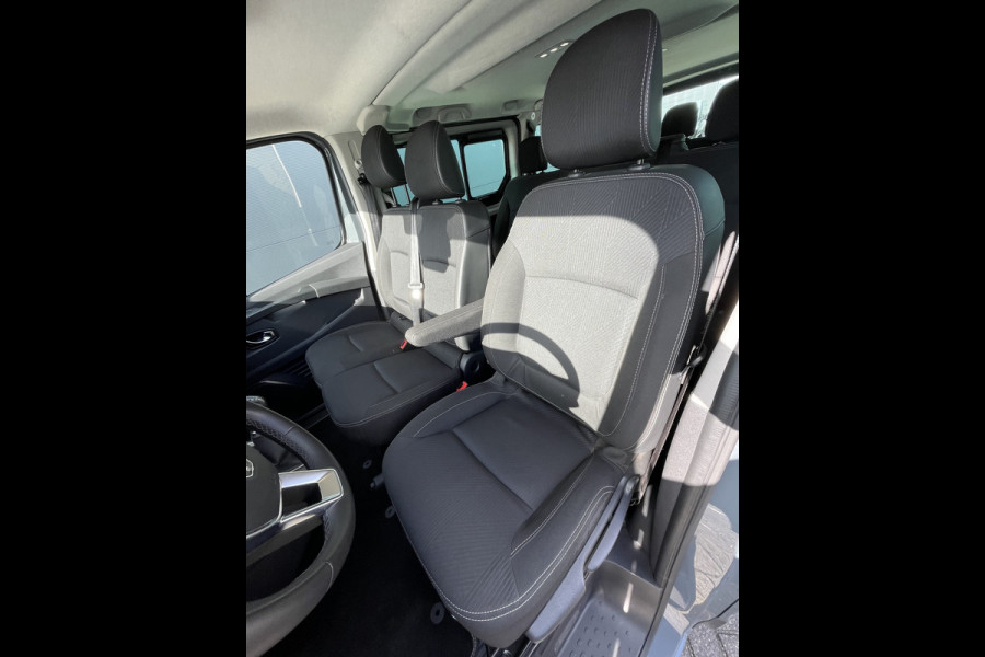 Renault Trafic 150pk L2H1 Grand Luxury (Trekhaak - Camera - LED - 9 pers - Navigatie - Apple Carplay - Keyless Entry - Airco - Parkeersensoren