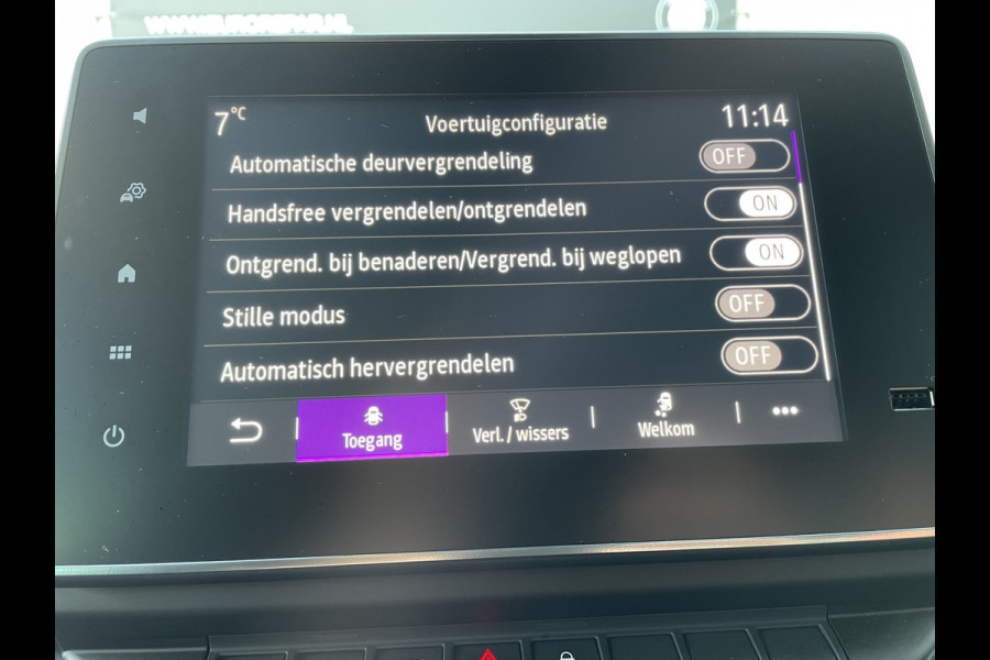 Renault Trafic 150pk L2H1 Grand Luxury (Trekhaak - Camera - LED - 9 pers - Navigatie - Apple Carplay - Keyless Entry - Airco - Parkeersensoren