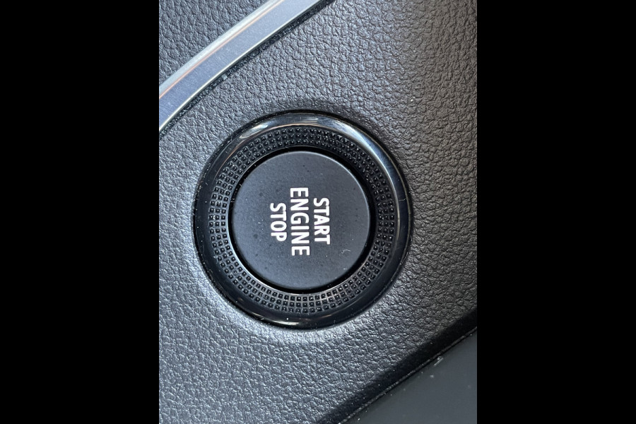 Renault Trafic 150pk L2H1 Grand Luxury (Trekhaak - Camera - LED - 9 pers - Navigatie - Apple Carplay - Keyless Entry - Airco - Parkeersensoren