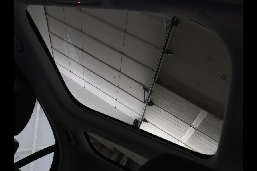 Mercedes-Benz E-Klasse 200 Premium Plus | Burmester Sound | Pano.Dak | Memory | 360 Camera | Stoelverwarming | Keyless Entry | Sfeerverlichting