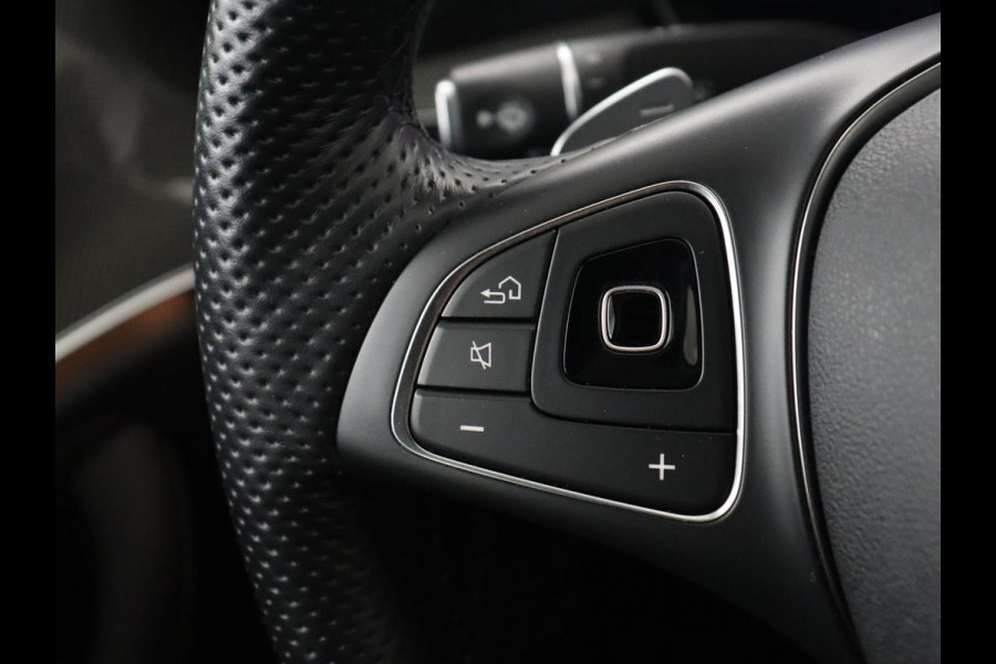 Mercedes-Benz E-Klasse 200 Premium Plus | Burmester Sound | Pano.Dak | Memory | 360 Camera | Stoelverwarming | Keyless Entry | Sfeerverlichting