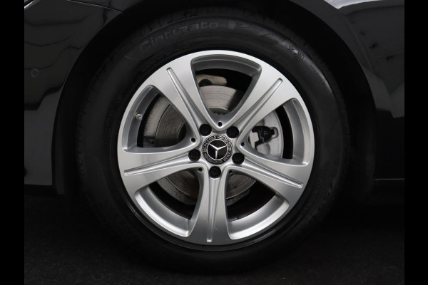 Mercedes-Benz E-Klasse 200 Premium Plus | Burmester Sound | Pano.Dak | Memory | 360 Camera | Stoelverwarming | Keyless Entry | Sfeerverlichting