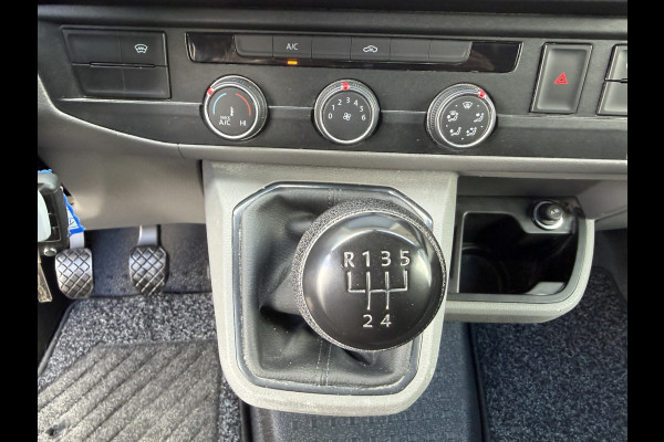 Volkswagen Transporter 2.0 TDI Euro 6 L2H1 28 CarPlay/Cruise Control/leer