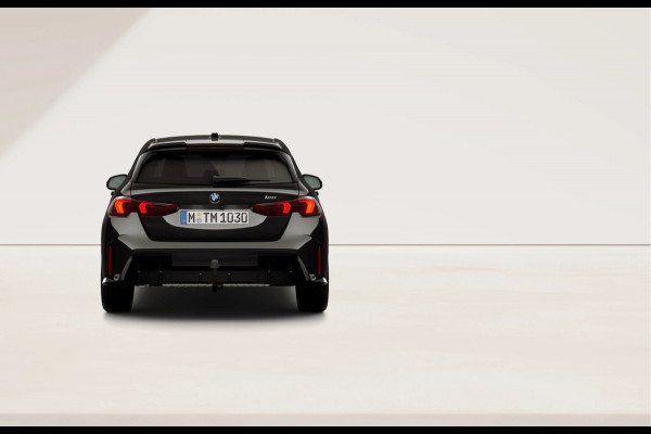 BMW 1-serie 120 M-Sport Pro - Pano - Trekhaak - Premium Pack