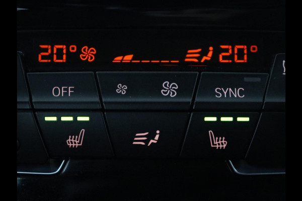 BMW X1 xDrive20i High Executive | Trekhaak | LED | Stoelverwarming | Keyless | Camera |