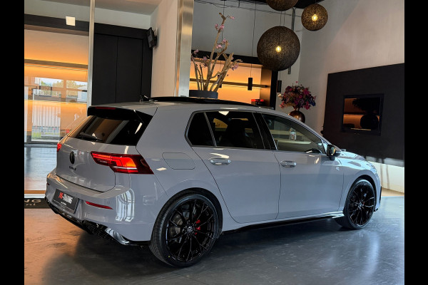 Volkswagen Golf 8.5 1.5 eTSI R-Line Facelift Panorama Camera Nardo