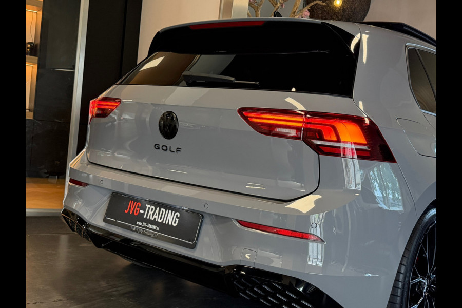 Volkswagen Golf 8.5 1.5 eTSI R-Line Facelift Panorama Camera Nardo