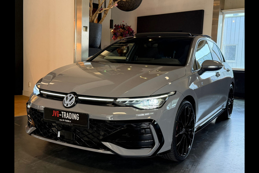 Volkswagen Golf 8.5 1.5 eTSI R-Line Facelift Panorama Camera Nardo