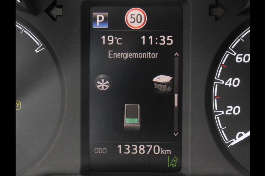 Toyota Yaris 1.5 Hybrid Bi-Tone Plus CLIMATE | LMV16 | AFNBTREKHAAK | CRUISE | LED | NAVI | CAMERA | PANODAK