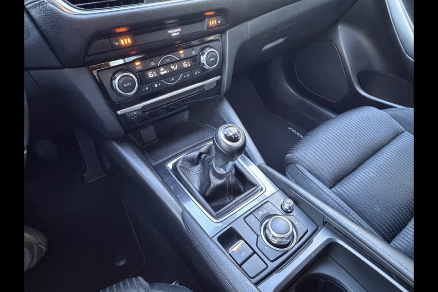 Mazda 6 2.0 SkyActiv-G 165 Skylease+ Trekhaak Cruise Carplay Stoelverwarming Navi Blis