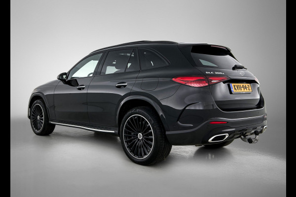 Mercedes-Benz GLC 300 e 4MATIC AMG Plug-In Hybride AMG Line | Night Pakket | Panorama Schuif-Kanteldak | Distronic | Parkeerpakket met 360°-camera. Inclusief 24 maanden Mercedes-Benz Certified garantie voor Europa.