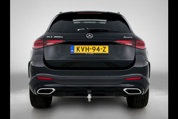 Mercedes-Benz GLC 300 e 4MATIC AMG Plug-In Hybride AMG Line | Night Pakket | Panorama Schuif-Kanteldak | Distronic | Parkeerpakket met 360°-camera. Inclusief 24 maanden Mercedes-Benz Certified garantie voor Europa.