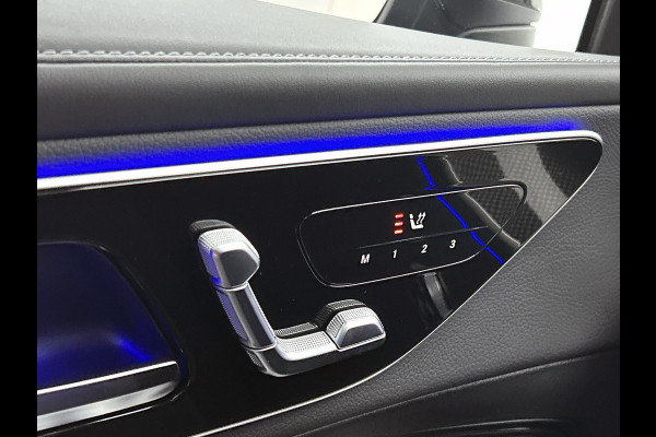 Mercedes-Benz GLC 300 e 4MATIC AMG Plug-In Hybride AMG Line | Night Pakket | Panorama Schuif-Kanteldak | Distronic | Parkeerpakket met 360°-camera. Inclusief 24 maanden Mercedes-Benz Certified garantie voor Europa.