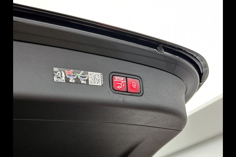 Mercedes-Benz GLC 300 e 4MATIC AMG Plug-In Hybride AMG Line | Night Pakket | Panorama Schuif-Kanteldak | Distronic | Parkeerpakket met 360°-camera. Inclusief 24 maanden Mercedes-Benz Certified garantie voor Europa.