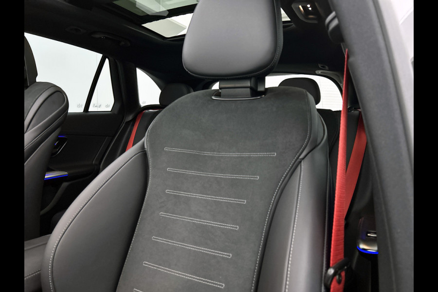 Mercedes-Benz GLC 300 e 4MATIC AMG Plug-In Hybride AMG Line | Night Pakket | Panorama Schuif-Kanteldak | Distronic | Parkeerpakket met 360°-camera. Inclusief 24 maanden Mercedes-Benz Certified garantie voor Europa.