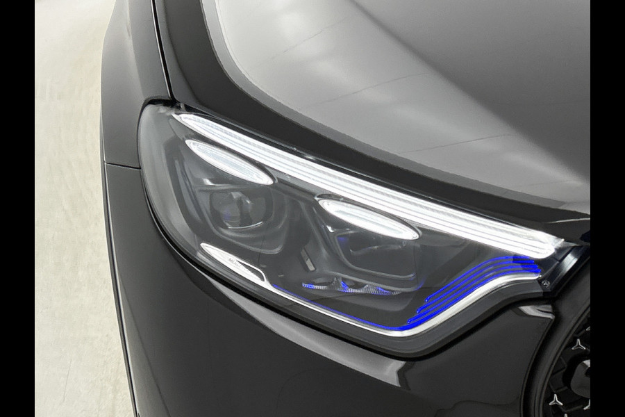 Mercedes-Benz GLC 300 e 4MATIC AMG Plug-In Hybride AMG Line | Night Pakket | Panorama Schuif-Kanteldak | Distronic | Parkeerpakket met 360°-camera. Inclusief 24 maanden Mercedes-Benz Certified garantie voor Europa.